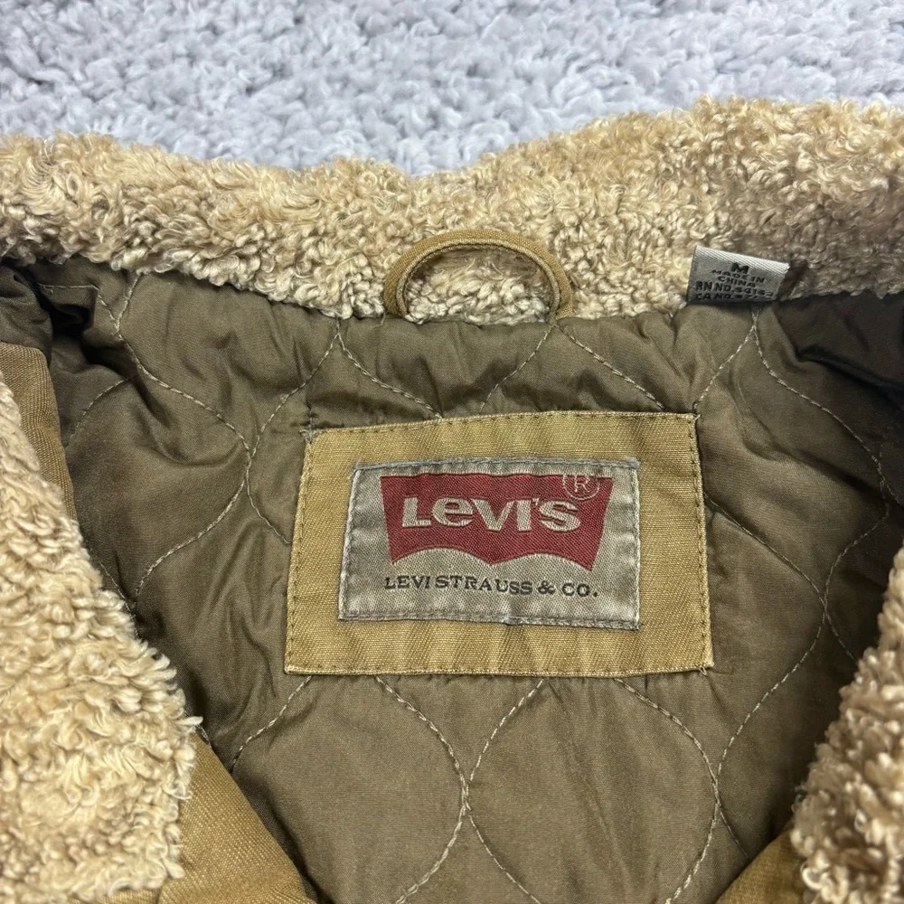 Levi's Jacket Mens Medium Trucker Quilt Lined Fur Collar Outerwear Classic Trip